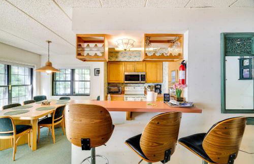 1 Mi to Big Boulder Lakefront Unit with Pool Access - Foto 10