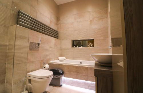 Northumberland Luxury Stays - The Chivits - Photo 45