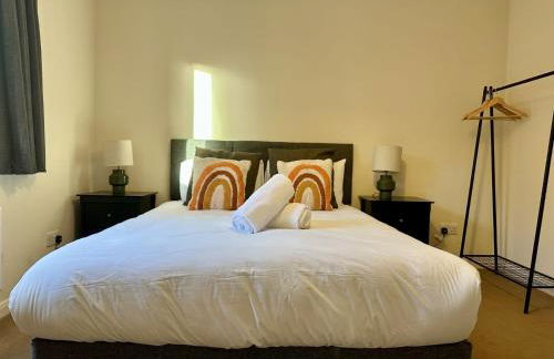 Super Apartment next to Bicester Village Sleeps 4 - Foto 19