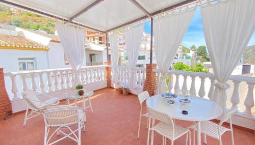 Casa Elodí, 3 beautiful apartments and 1 private studio in Sayalonga - Foto 3