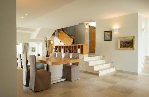 Villa - Sleeps 10 - Pool - Parking - Pool Table - Foto 20