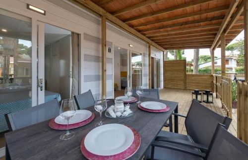 Cozy 2 bedroom Cabin sleeps 5 in Lido di Spina, Italy - Perfect Family Retreat - Foto 2