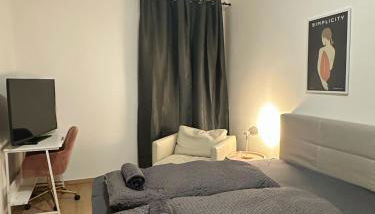 2Schlafenzimmer 5Betten Montuerwhonung - Foto 4