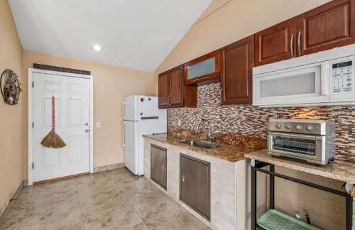 3br,3ba home near Downtown and Airport, Walk to the Stadium - Foto 36