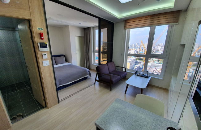 The Mark Sokcho Residence - Photo 10