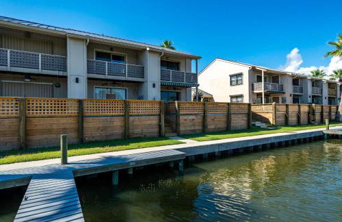 Gaetano's Getaway by Miss Kitty’s - Foto 48