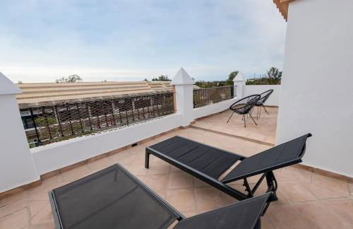 Ático nuevo en lujosa urbanización junto a restaurantes y cafeterías - Photo 4