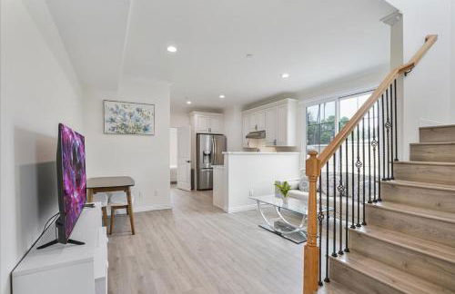 Stylish Pasadena Stay Near Old Town & Rose Bowl - Photo 1