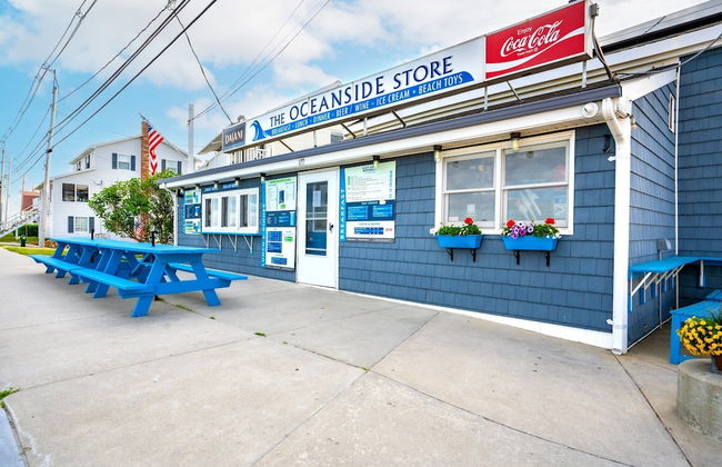 Just Beachy Charming Studio! - Photo 24