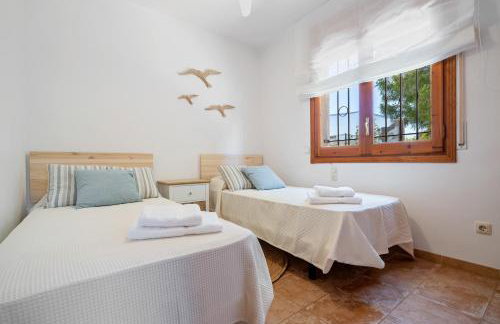 Chalet a pie Cala Forn con piscina - Foto 18