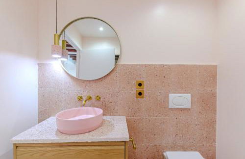 Glamorous pink studio in city center - Photo 12