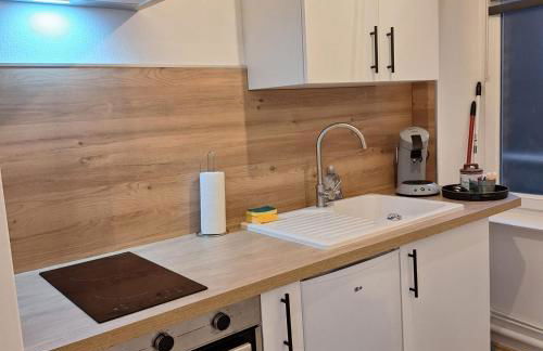 Studio 1er étage - Centre-ville - Local vélos disponible - Foto 8