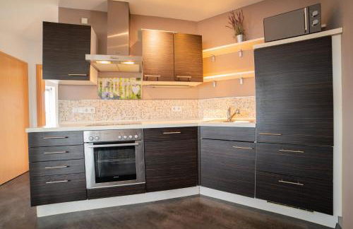 Köstlbach Apart I Ferienwohnung bis 3 & 6 Personen I Nürnberg I Neumarkt I Messe I Natur I Küche I Parken I Waschmaschine I Garten - Foto 24