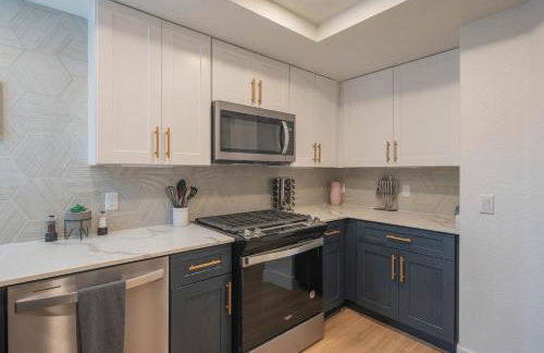 Luxury Retreat with Private Pool & Workspace - N268 - Foto 6