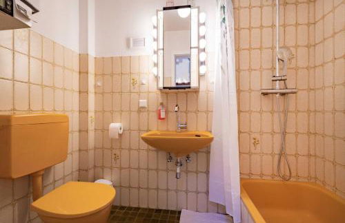 Charmante Wohnung -Altes Kino- 2SZ-2Bad-Terrasse-Netflix - Foto 6