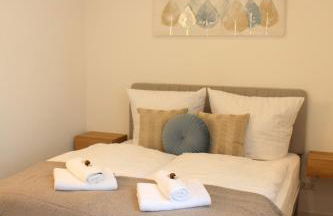 Großes Apartment mit Küche, Dusche, Badewanne, Balkon, Parkplatz vor dem Haus, ruhig gelegen, ADA4 - Foto 78