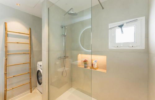 Designer loft with pool, with gigantic terrace and private parking & in the city centre - Foto 65