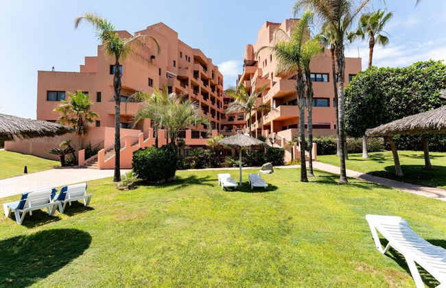 Beachfront Apartment -don Juan Manilva - Photo 1