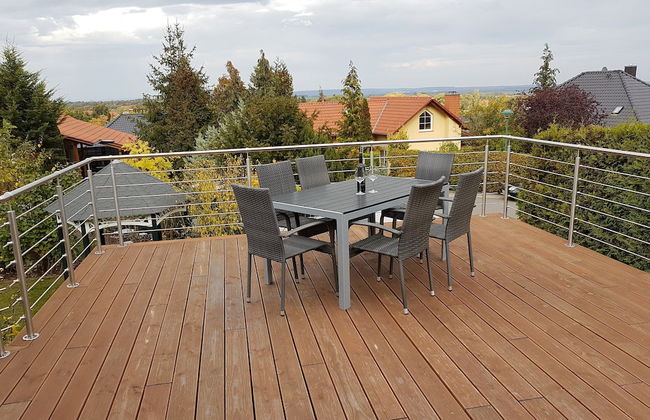 Group Hideaway With Pool - Photo 8