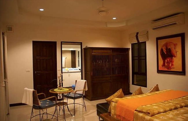 4 Bedroom Private Bali Style Villa HH1 - Photo 6