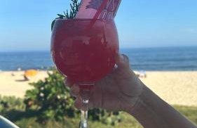 Pé na areia, vista incrível, casa aconchegante, ampla e de um astral - Foto 50