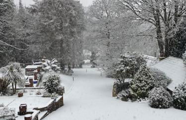 4 bedroom Lodge Hotub-Pool in Surrey UK - Photo 64