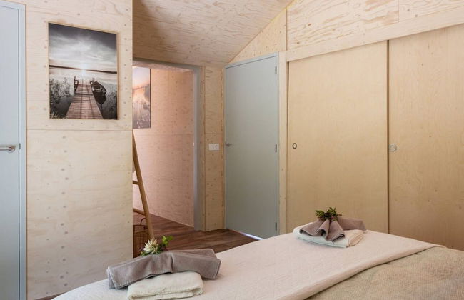 Nice Holiday Home in Kortgene With Garden - Photo 3