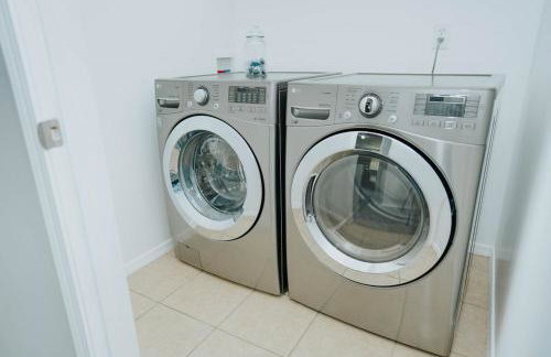 5040 Sqft l Sleeps 25 l Near Ski & Downtown SLC - Foto 59