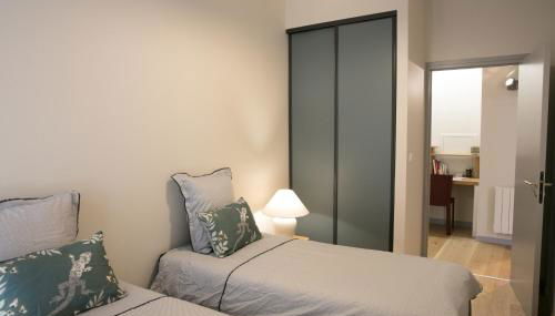 Spacieux appartement, A-mi-chemin, au coeur de Tournus - Foto 4