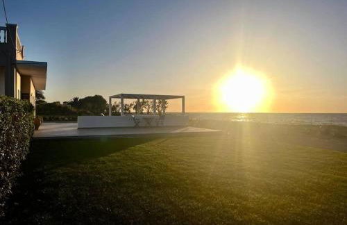 Lambou Beach Sunset - Foto 65