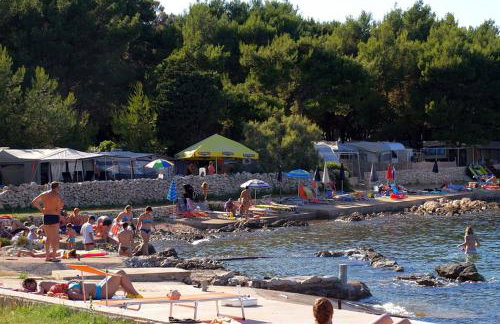 Apartments with parking space Susica, Ugljan - 21618 - Foto 3