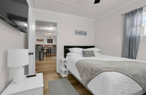 Lakefront Cabin with Private Dock - Foto 18