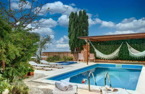 GOCCE VILLAS - Villa de Flores Country Style Villa With Pool - Photo 5