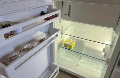 Au cœur du vieux Toulon au calme appartement rénové climatisé confortable étage élevé avec ascenseur proche parking et toutes commodités - Foto 19