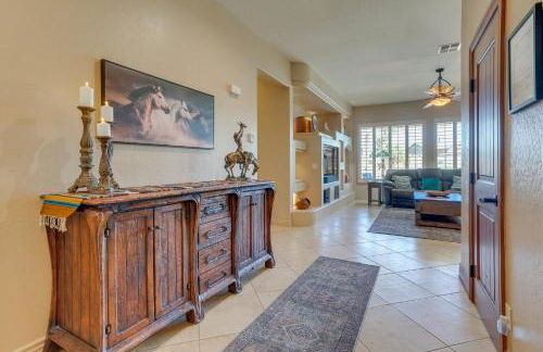 Walk to Parks Home with Pool in Surprise! - Foto 6