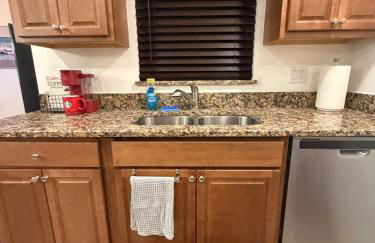 Stylish one bedroom apartment with full kitchen - Foto 25