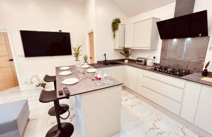 Cozy Charming Bungalow BRAND NEW - Photo 44