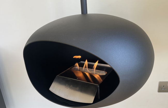 Maygrove Retreat - Sleeps 2 - Jacuzzi - Parking - Photo 10