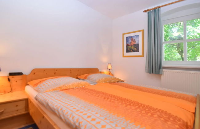 Tranquil Garden Apartment - Photo 2