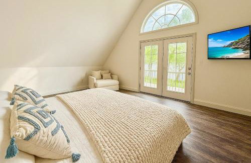 River Front Home Good for Family and Groups - Foto 11