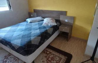 Sobrado em área tranquila - Foto 2