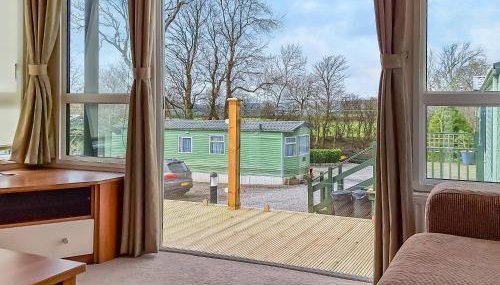 Inglenook Lodge - Photo 2