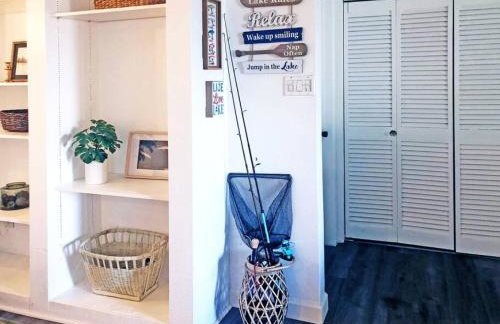 Modern Designed, Lakefront Home in Garland - Foto 27