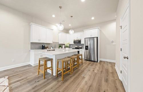 NEW Willow House KING Garage Sports Complex - Foto 21