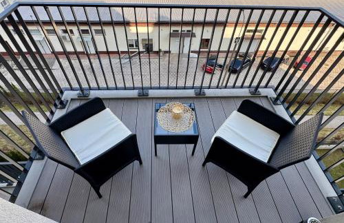 Designerski Apartament Wola - Parking Gratis - Klimatyzacja - Blisko Centrum - SmartTV - Foto 10