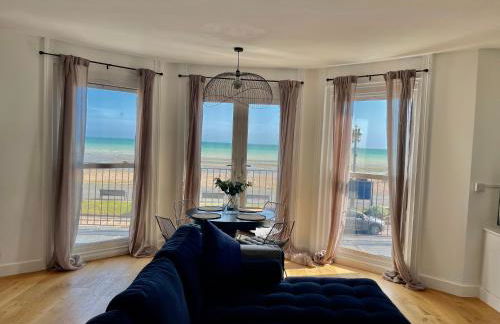 Seaview flat with balcony, spacious 2 bedroom - Foto 8