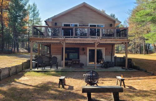 Hazel's Goose Creek Lodge - Private Riverfront! - Foto 1