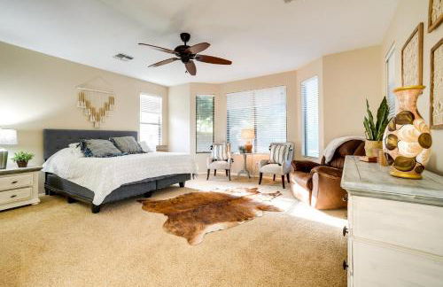 4 Mi to Surprise Stadium! Sunny V Home with Patio - Foto 13