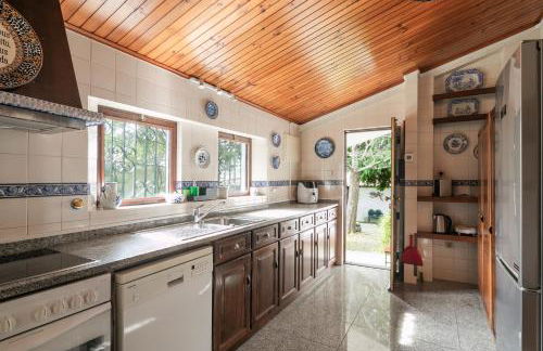 Torrinheira ~ Family Pool Villa and Woods - Foto 25