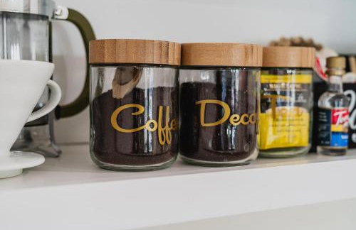 Creekside family house w yoga deck - Foto 29